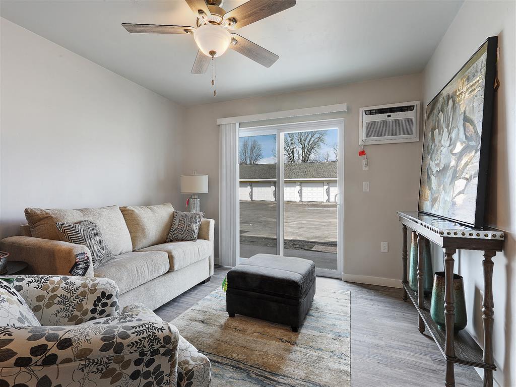 Photos and Video of Quarry View Apartments in Howard, WI