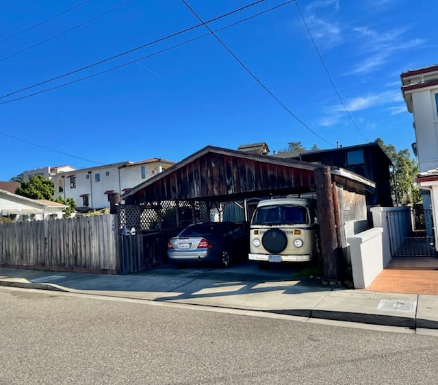 Property Details for 370 Hollister Ave from Del Mar Property Management