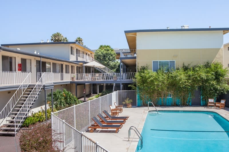 Photos and Video of Atrium Court Apartments in Mountain View CA