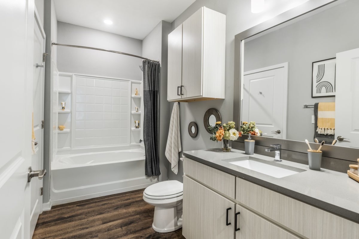 Photos and Video of Meeder Flats Apartment Homes in Cranberry Township, PA