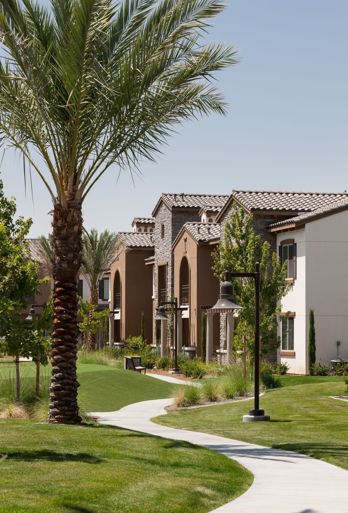 The Retreat at Riverlakes Apartments in Bakersfield, CA RENTCafe