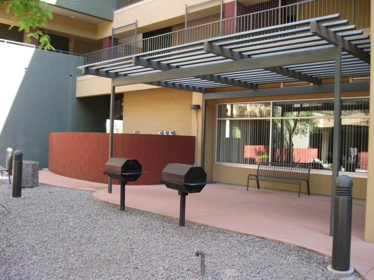 Courtyard and grounds at McCarty on Monroe.