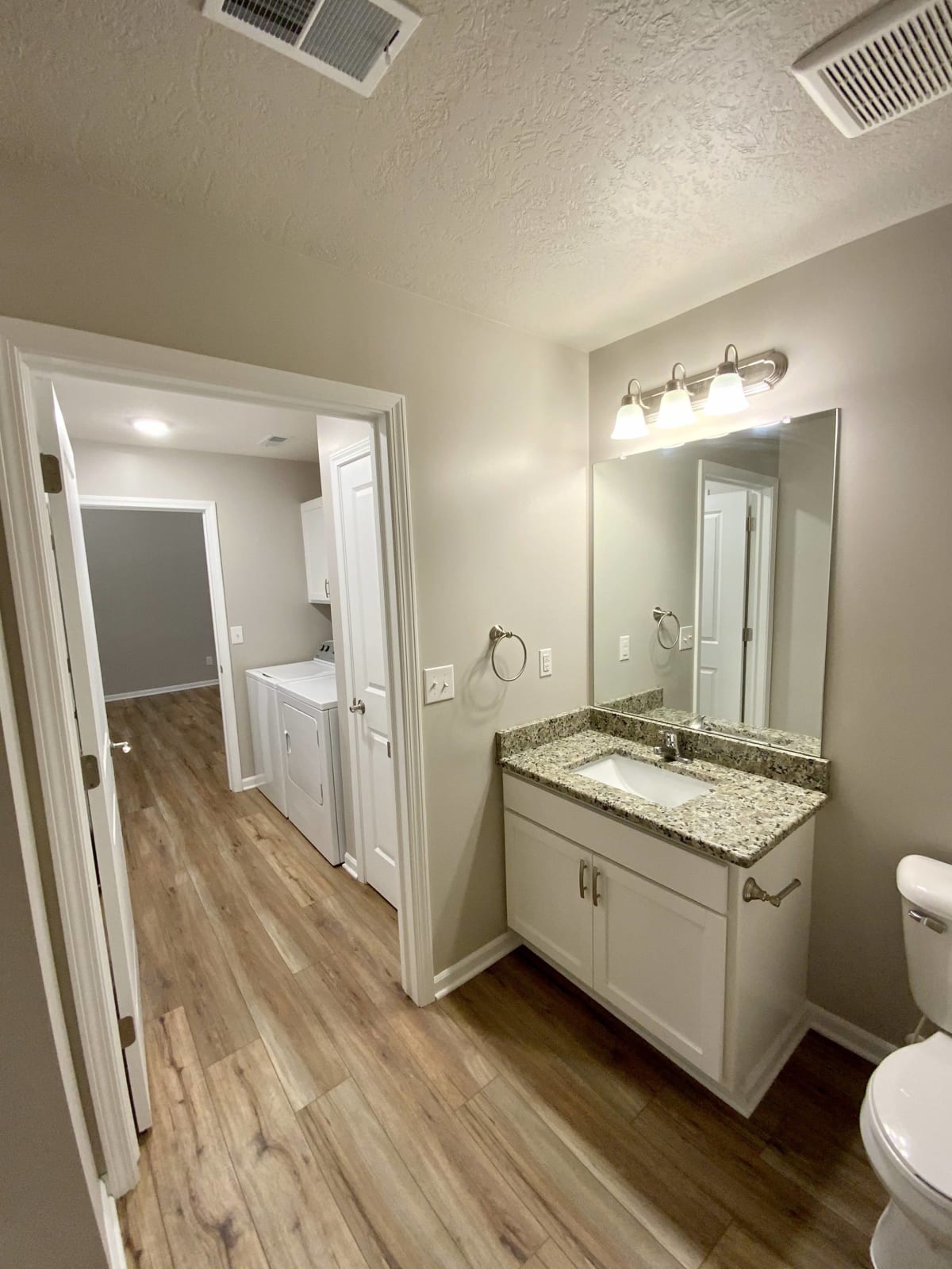 Chestnut Crossing Apartments in Howell, MI RENTCafe