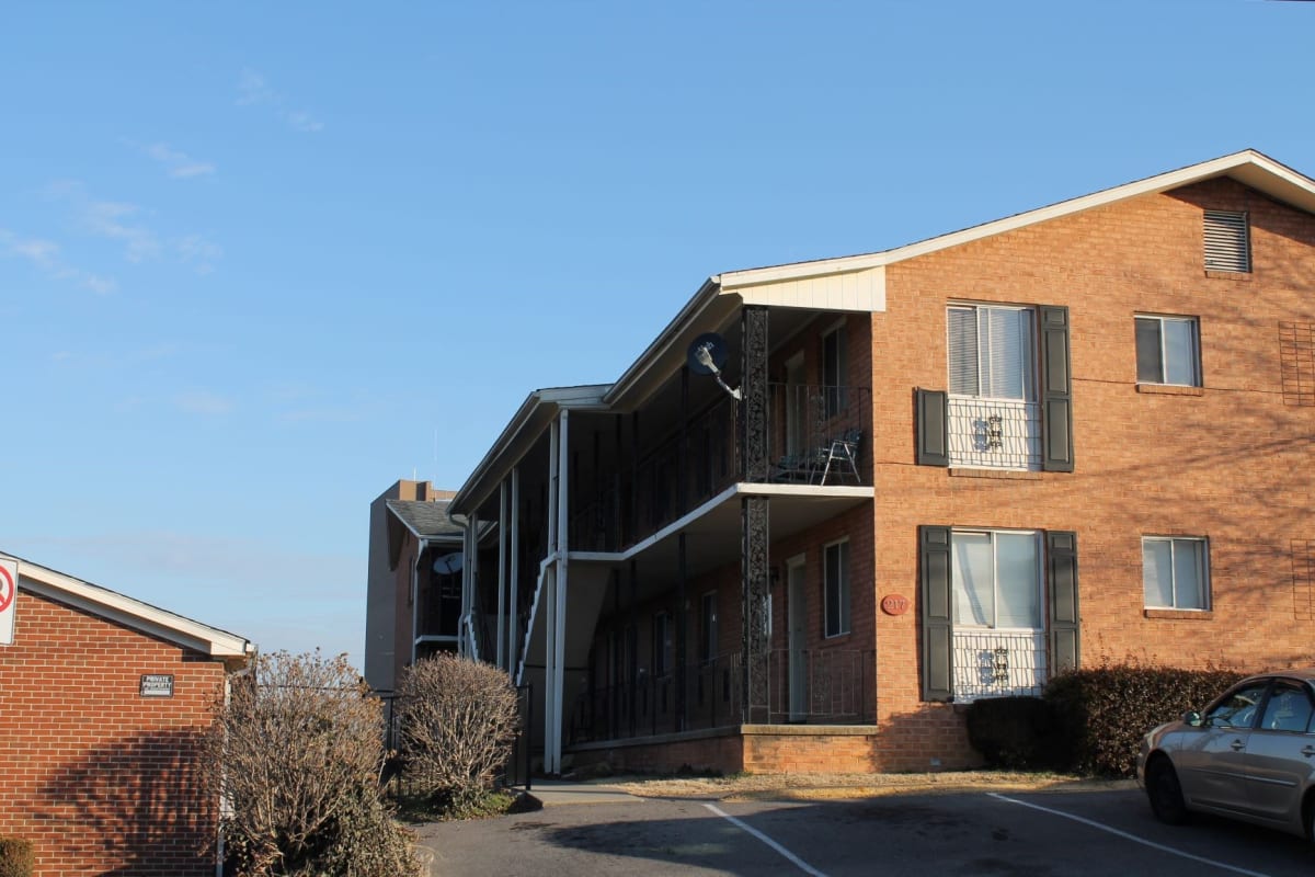 Property Details for 217223 Mountain Avenue from Waldvogel Commercial