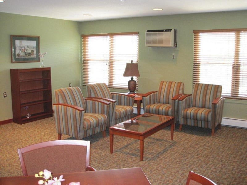 Bent Tree resident lounge - Battle Creek, MI