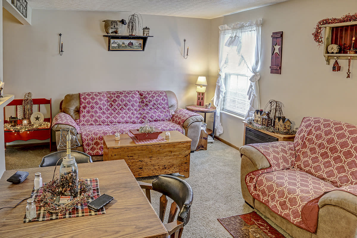 Photos and Video of Glennview Apartments in WCH, OH