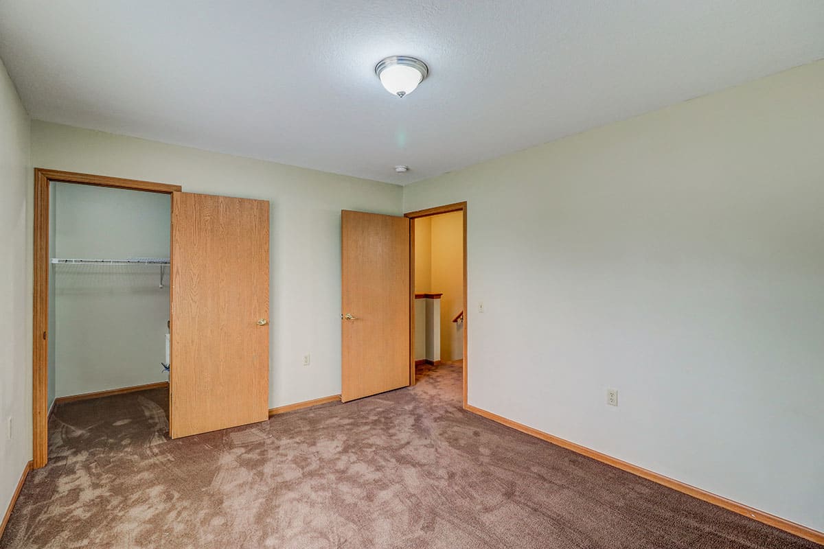 Photos and Video of Jenny Greene in Hardeeville, SC