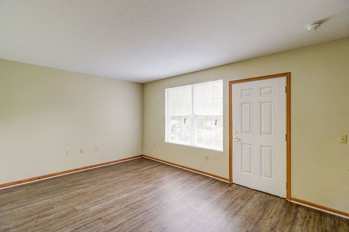 Photos and Video of Jenny Greene in Hardeeville, SC