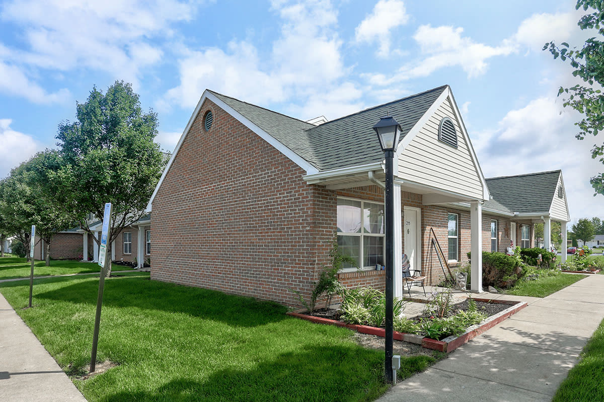 Photos and Video of Laurel Greene in Clyde, OH