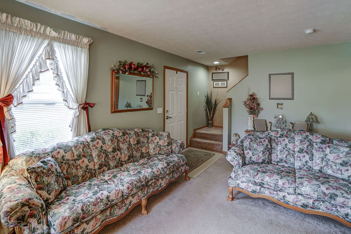 Photos and Video of Quaker Meadows in Hermitage, PA