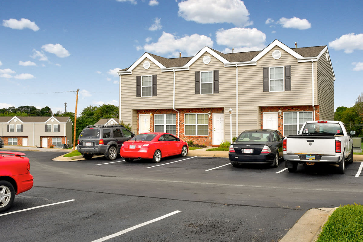 Photos and Video of Russell's Crossing in Barnsville, OH