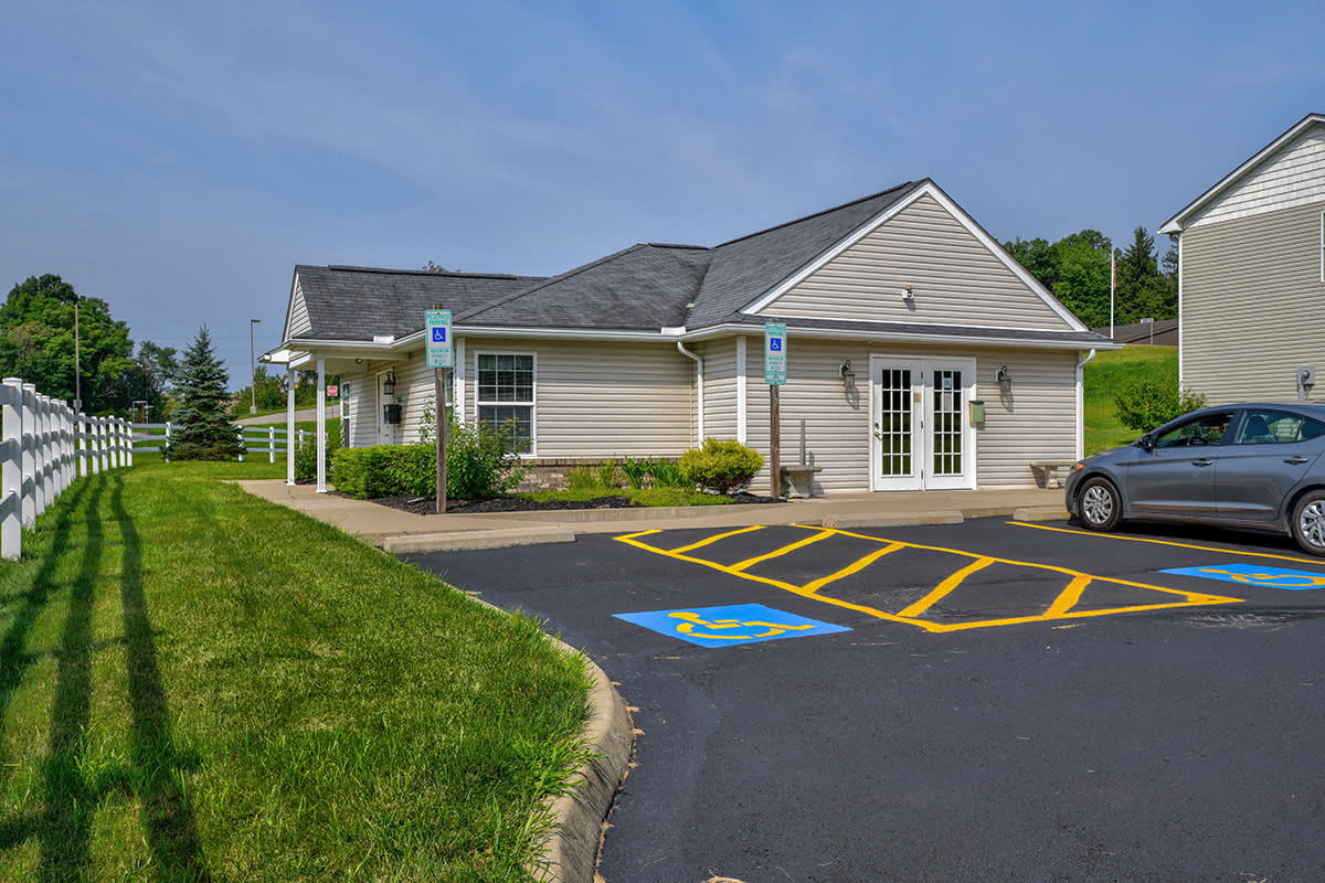 Photos and Video of Troon Crossing in Zanesville, OH