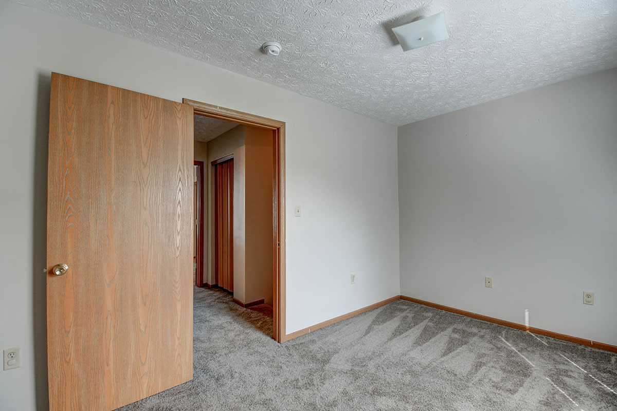 Photos and Video of Willow Greene in Bridgeport, WV