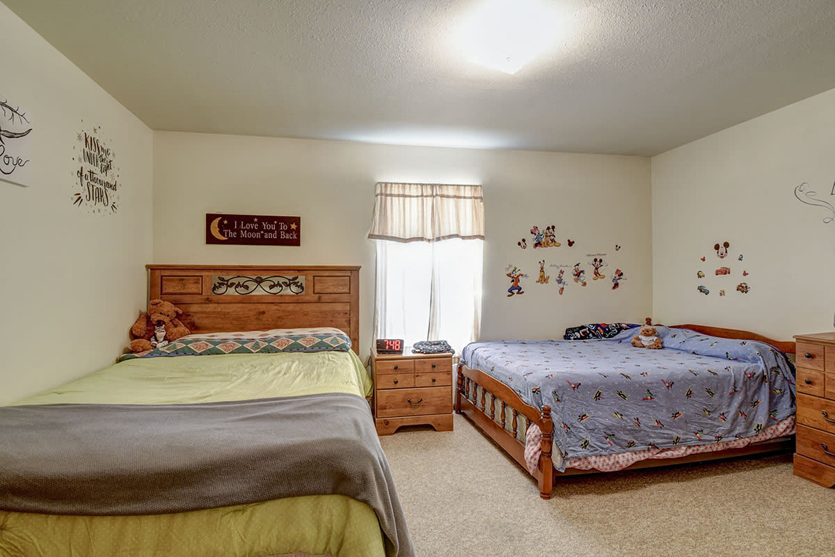 Photos and Video of Yellowbud Place in Moorefield, WV