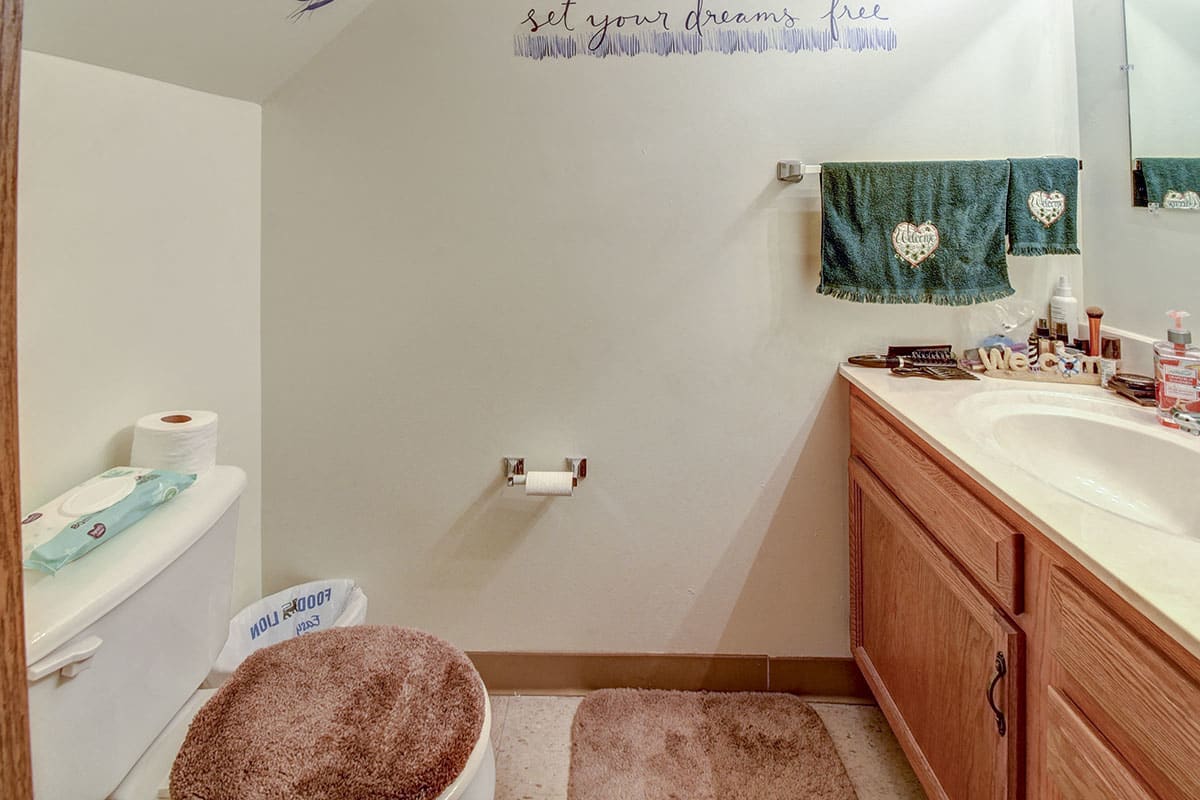 Photos and Video of Yellowbud Place in Moorefield, WV