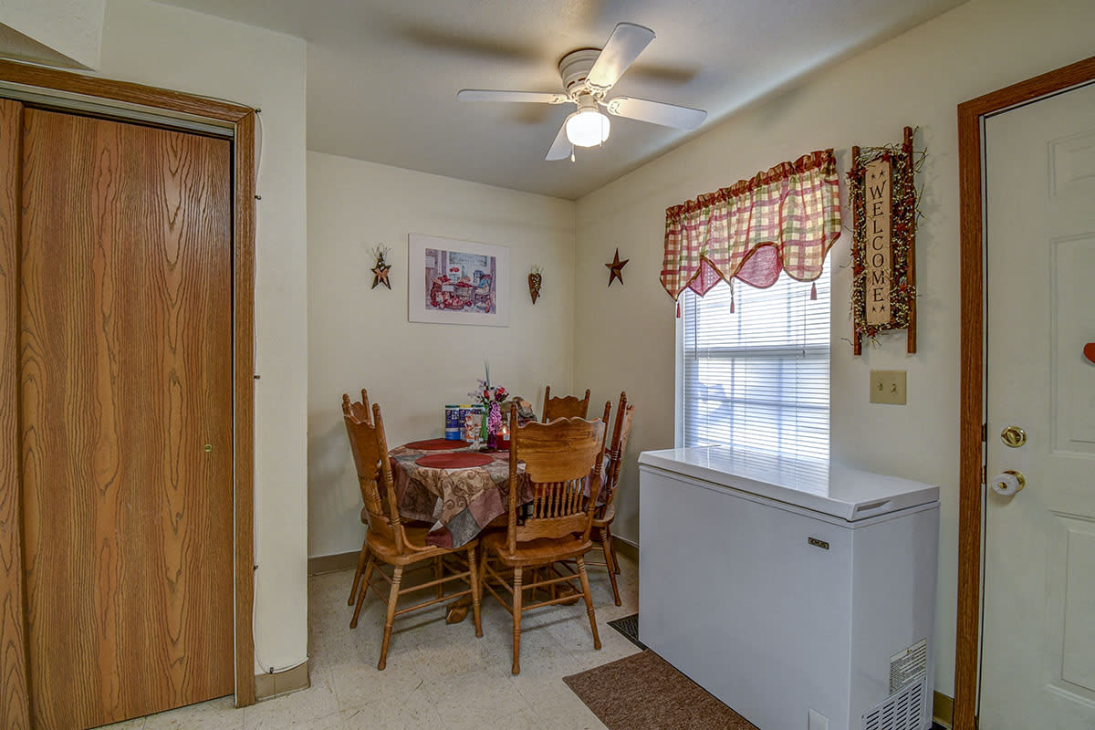 Photos and Video of Yellowbud Place in Moorefield, WV