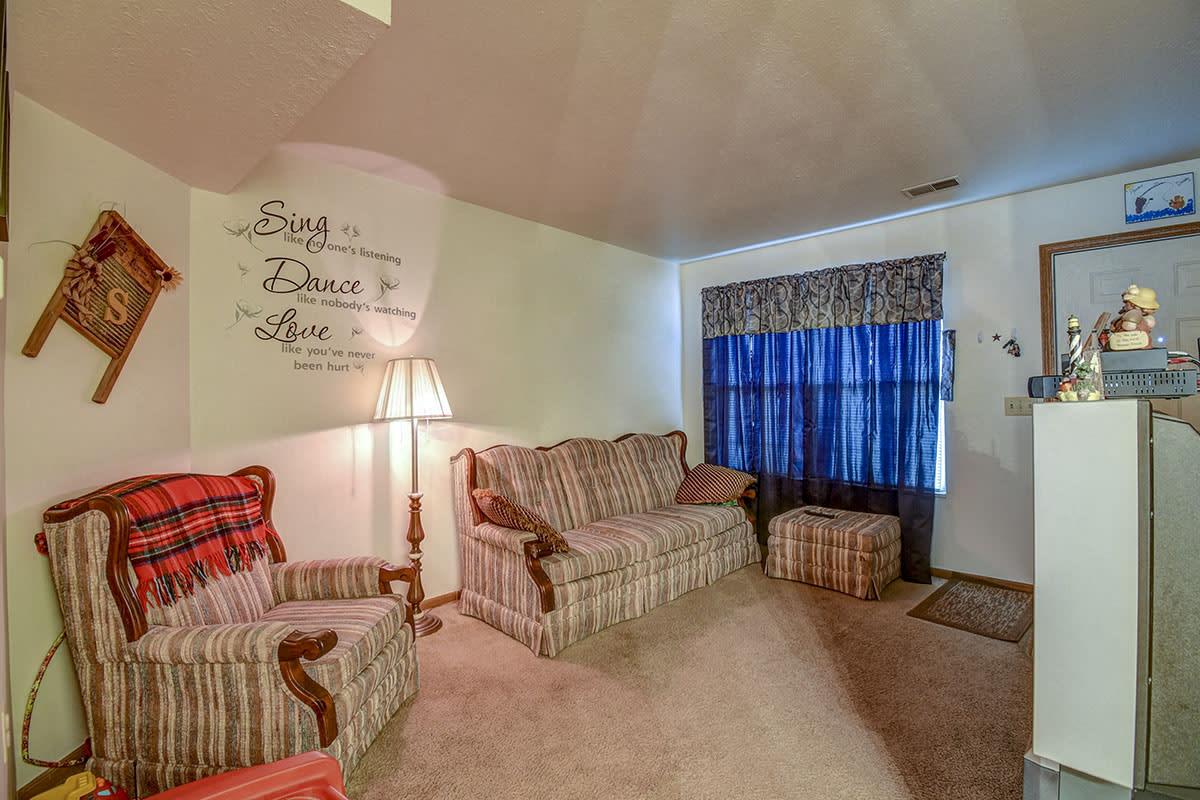 Photos and Video of Yellowbud Place in Moorefield, WV