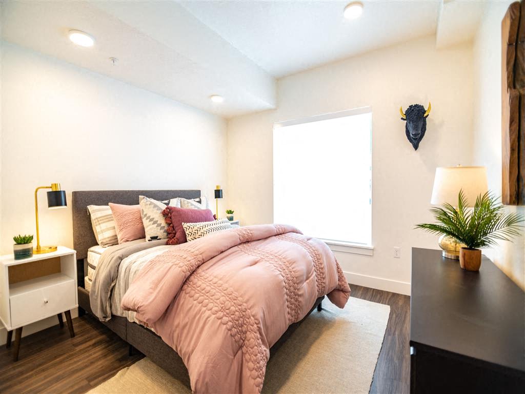 Photos and Video of Onyx Apartments in Midvale, UT