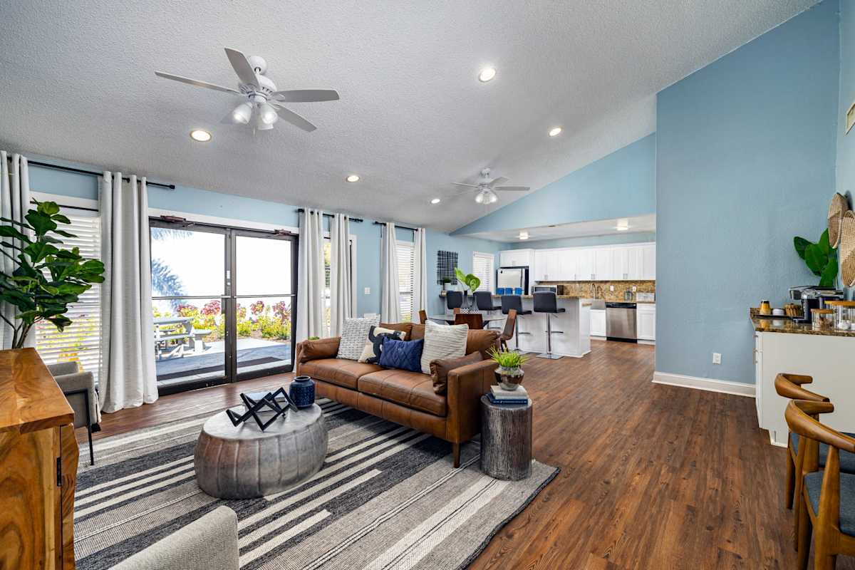 Picture of Photos and Video of Meridian Luxury Condominiums in Tampa, FL