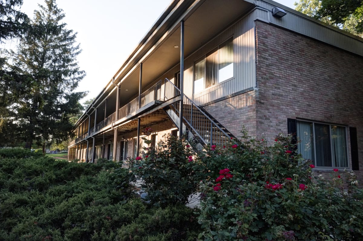 Okemos Village Apartments