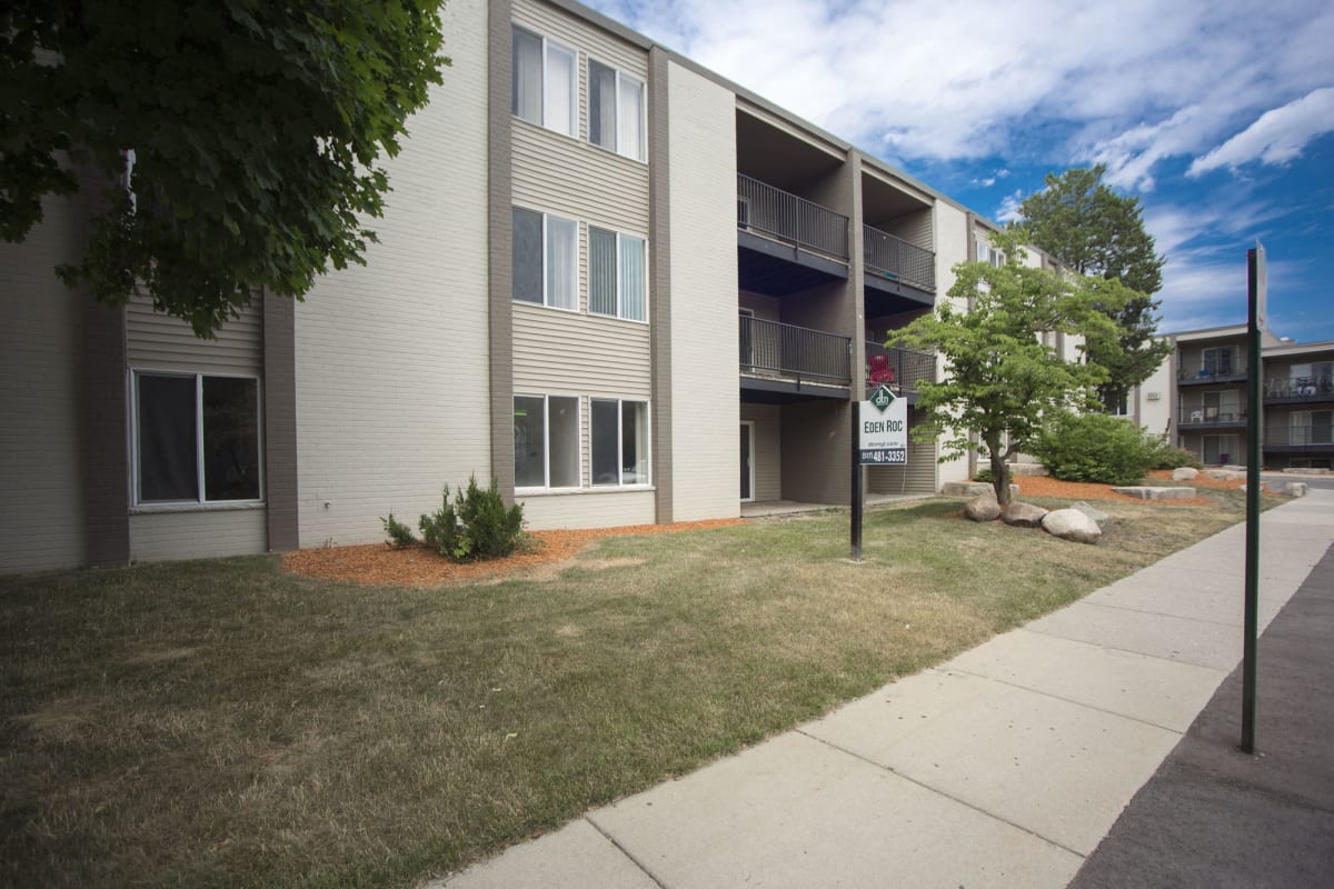 Photos and Video of Eden Roc Apartments in East Lansing, MI