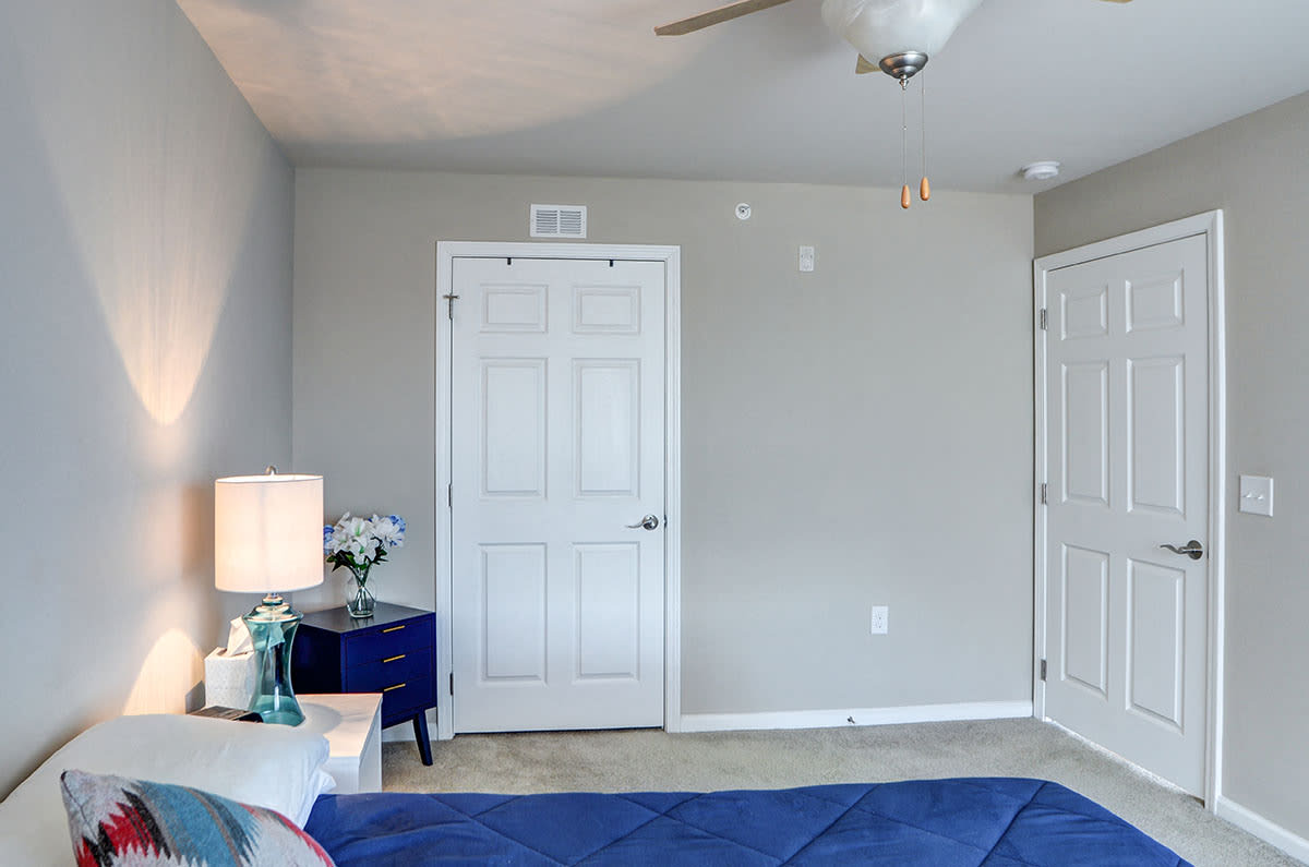 Photos and Video of Viewmont Square Court Senior Living in Hickory NC