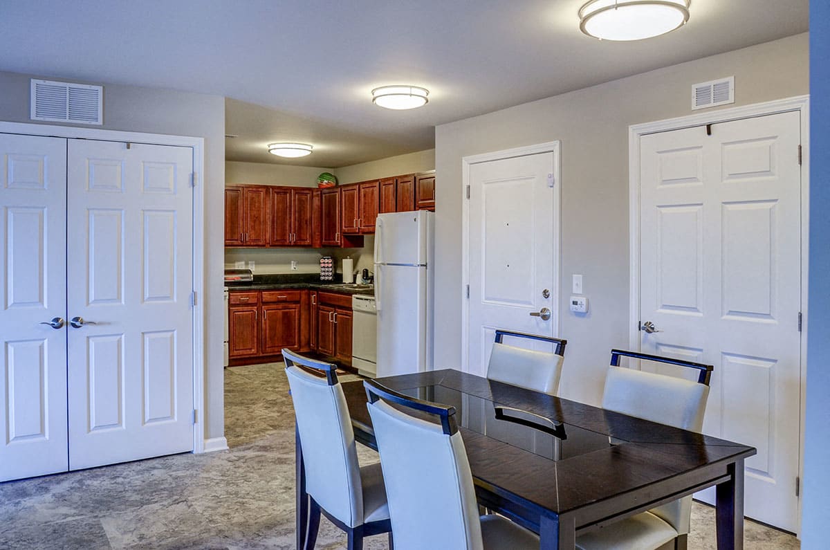 Photos and Video of Viewmont Square Court Senior Living in Hickory, NC