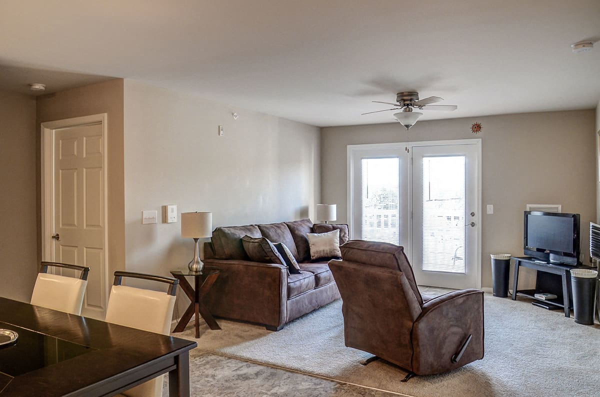 Photos and Video of Viewmont Square Court Senior Living in Hickory, NC