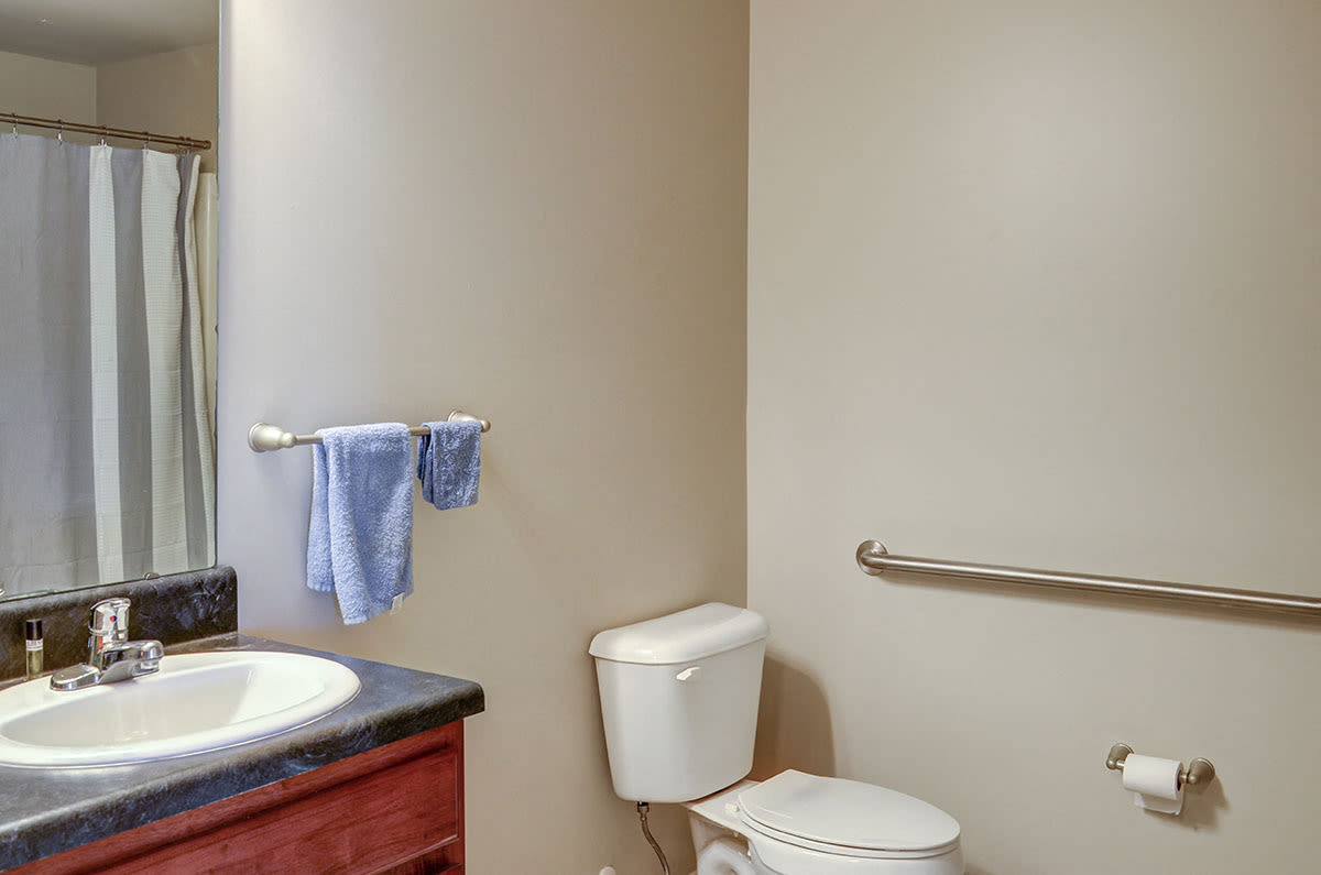 Photos and Video of Viewmont Square Court Senior Living in Hickory NC