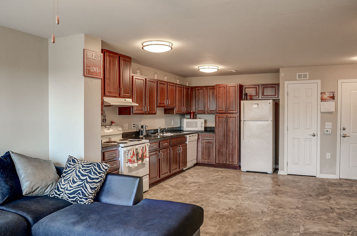 Photos and Video of Viewmont Square Court Senior Living in Hickory NC