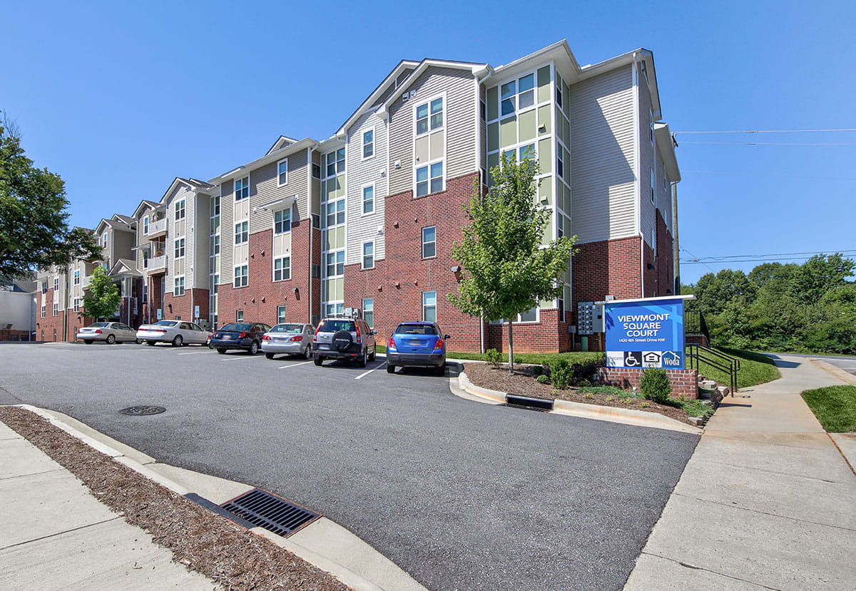 Photos and Video of Viewmont Square Court Senior Living in Hickory NC