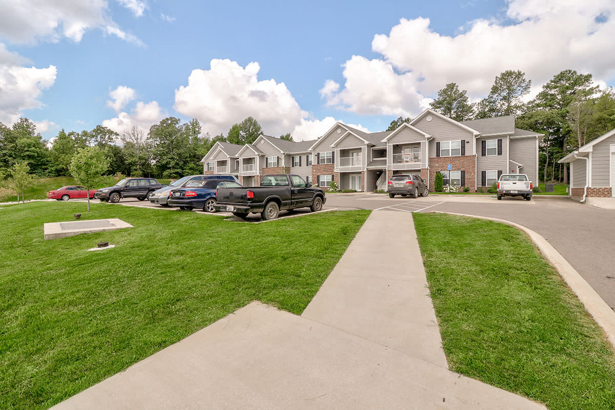 Photos and Video of Oliver Crossing in Linden, TN