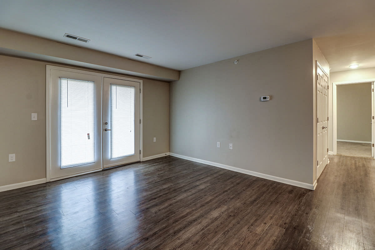 Photos and Video of Oliver Crossing in Linden, TN