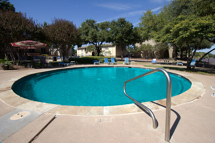 Apartments in the 76116 Area Park Villas Photos