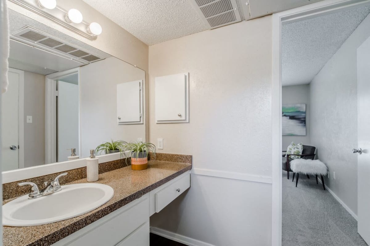 Apartments in the 76116 Area Park Villas Photos