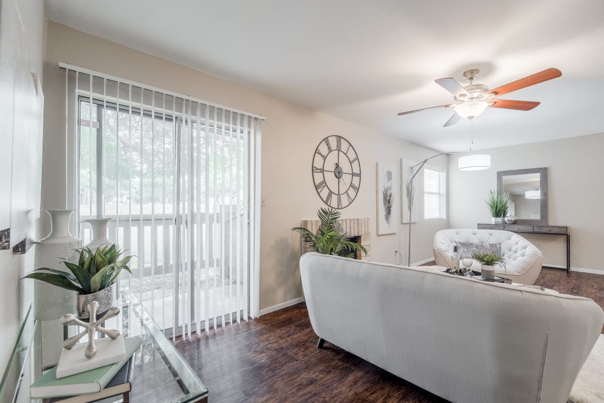 Apartments on the Northwest Side of San Antonio Plaza DeVille