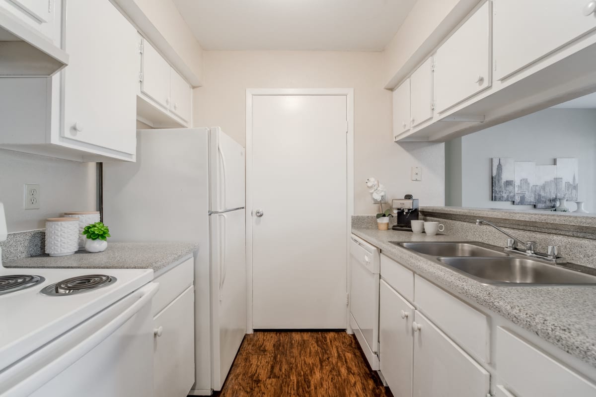 Apartments on the Northwest Side of San Antonio Plaza DeVille