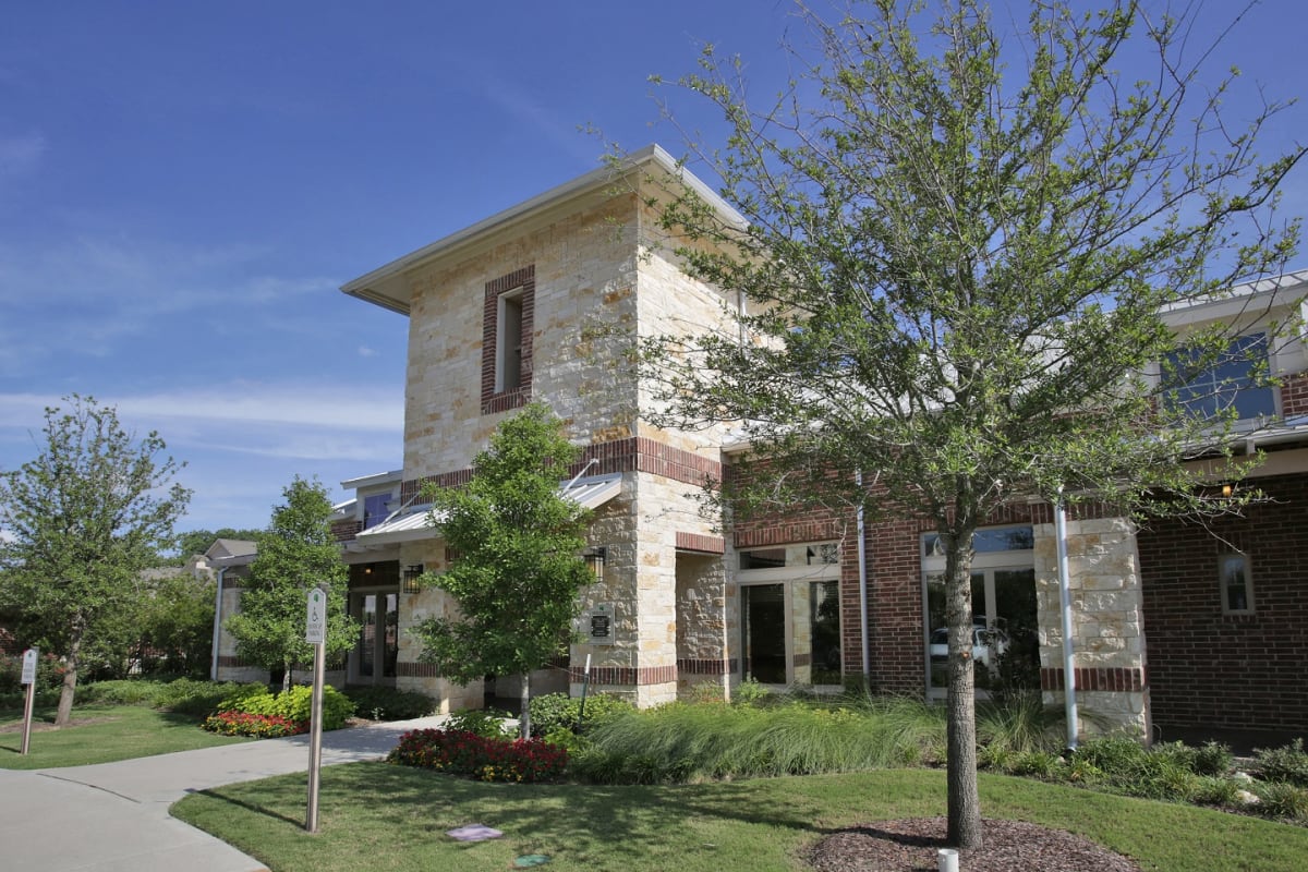 Photos and Video of Trinity Bell Gardens Apartments in Fort Worth, TX