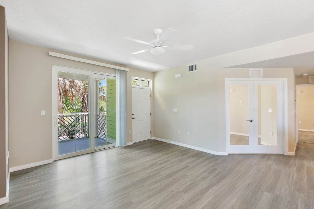 Photos and Video of Lemon Bay Apartments in Englewood, FL