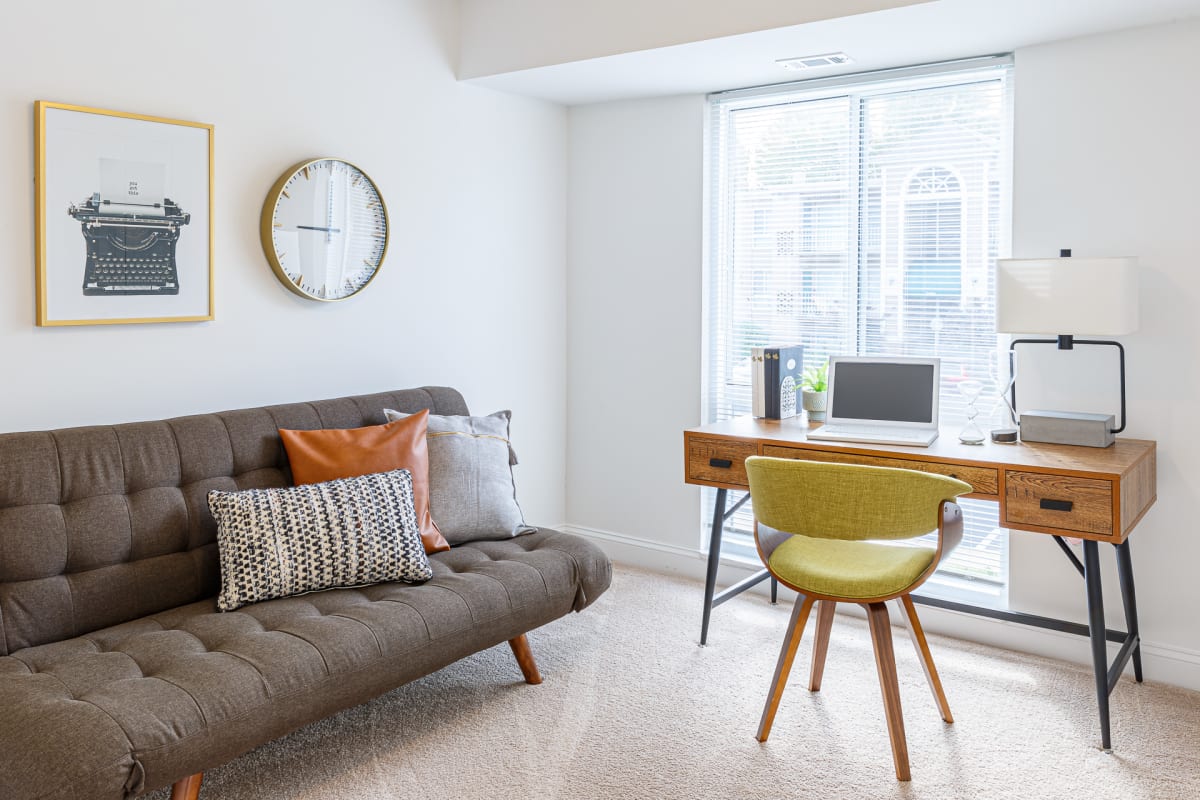 Fairfax County Apartments Merrifield at Dunn Loring Station