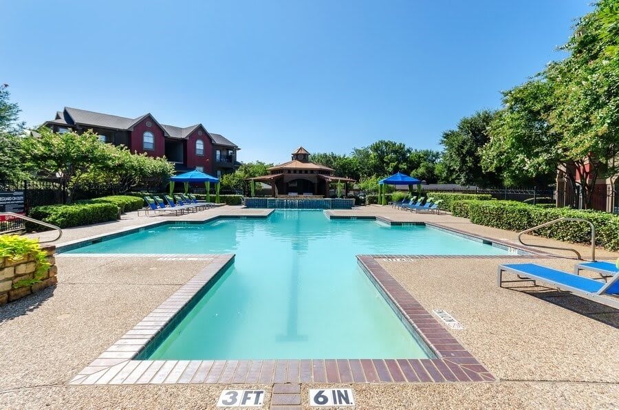 view photos of newly renovated hidden creek apartments and amenities lewisville tx