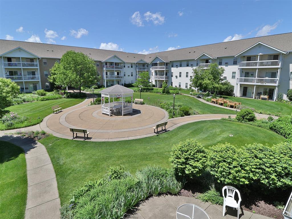 Photos and Video of Rosewood Villas Senior in Madison, WI