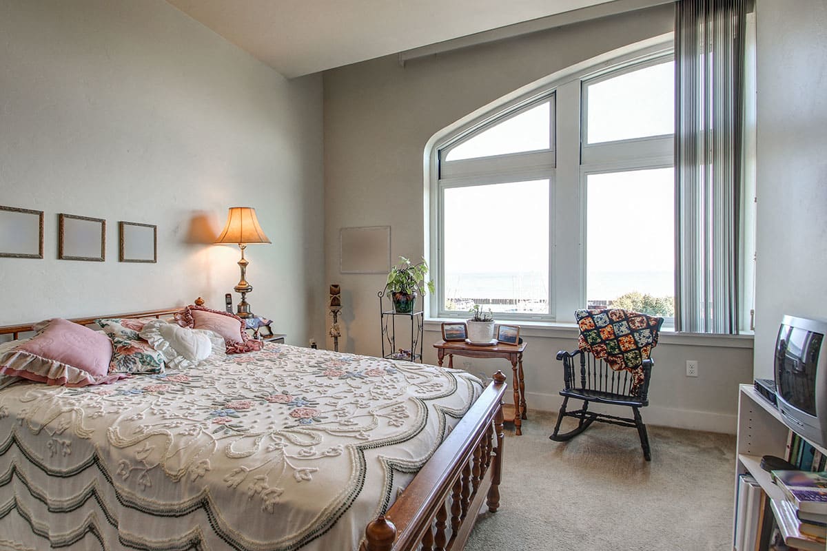 Photos and Video of Lloyd House in Menominee, MI