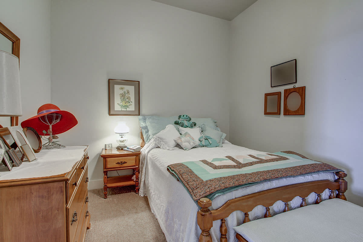 Photos and Video of Lloyd House in Menominee, MI