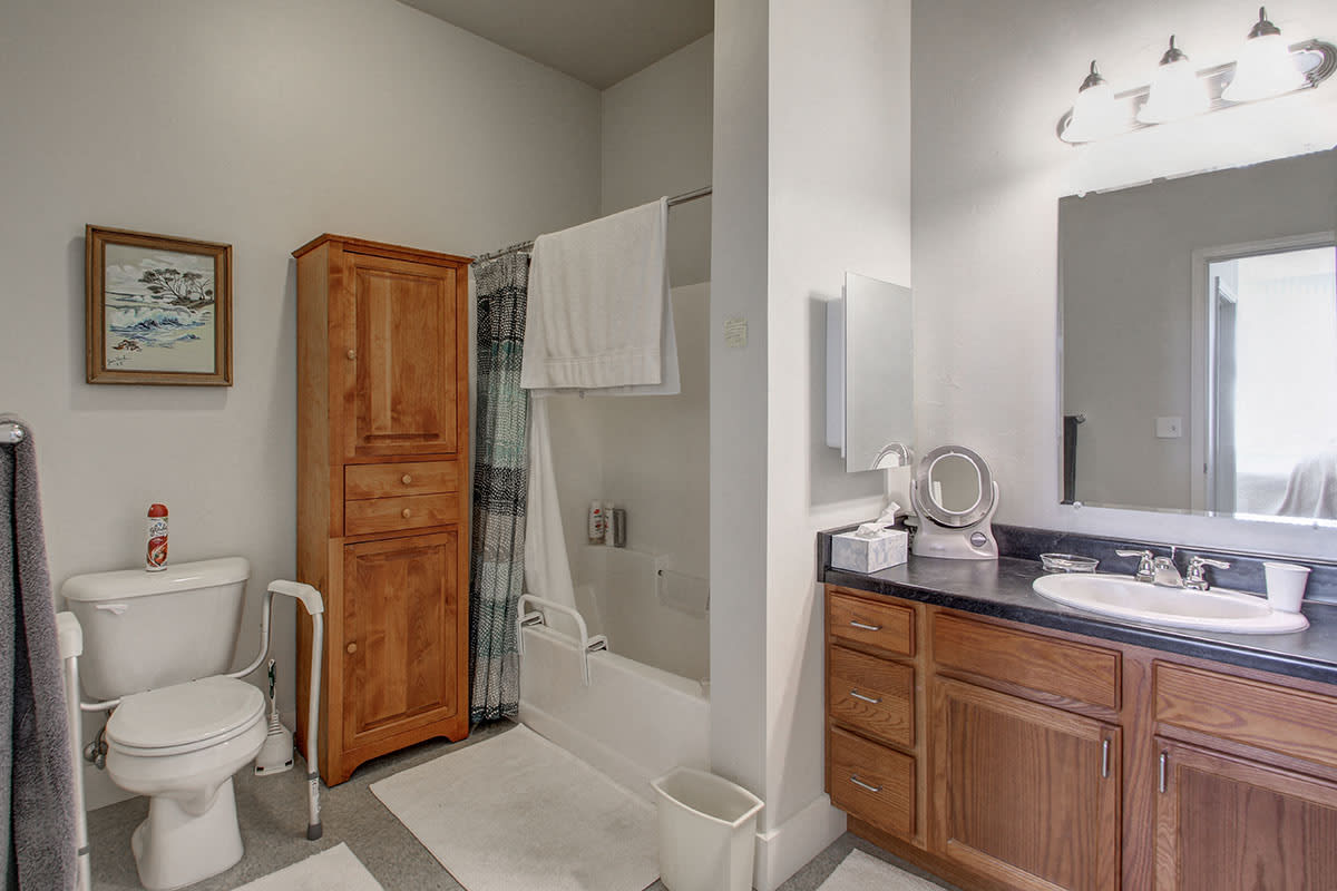 Photos and Video of Lloyd House in Menominee, MI