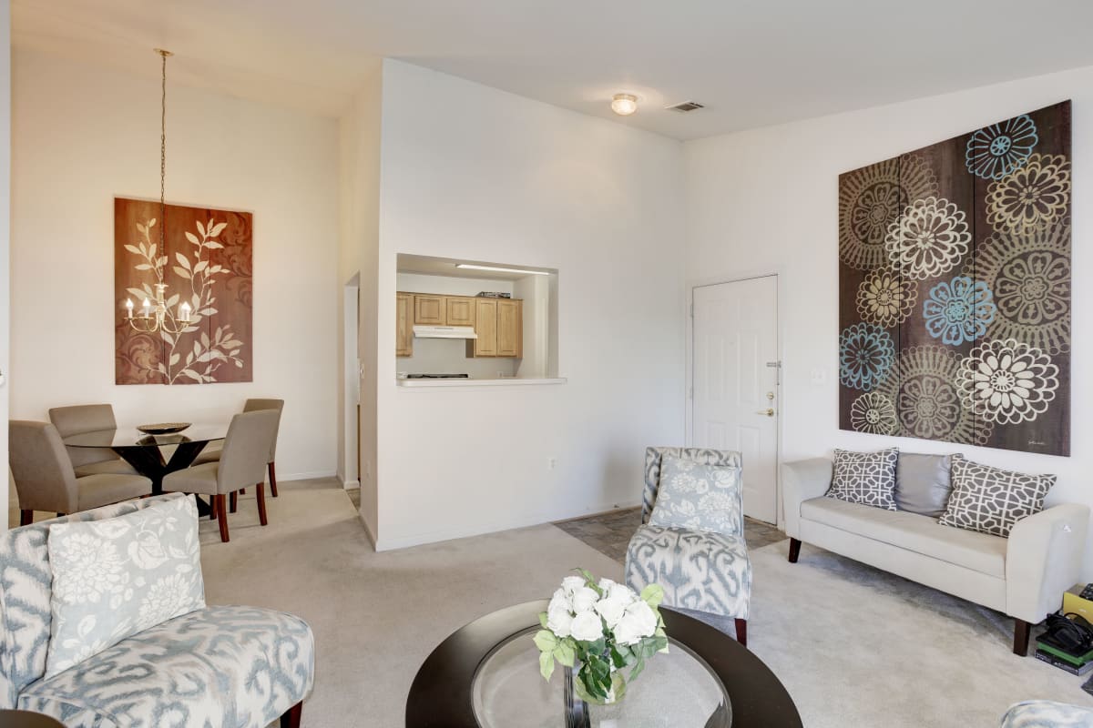 Springfield Apartments for Rent | Springfield Crossing