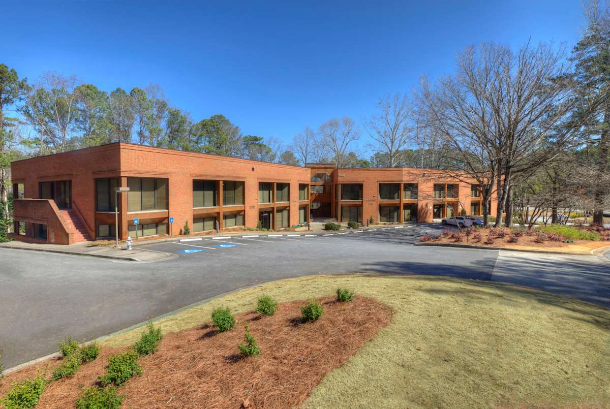 1010 Huntcliff property photo - Atlanta, GA