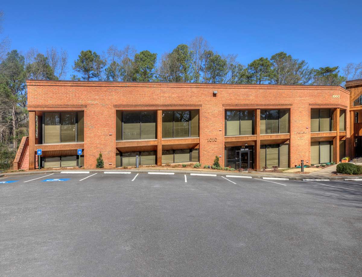1010 Huntcliff property photo - Atlanta, GA