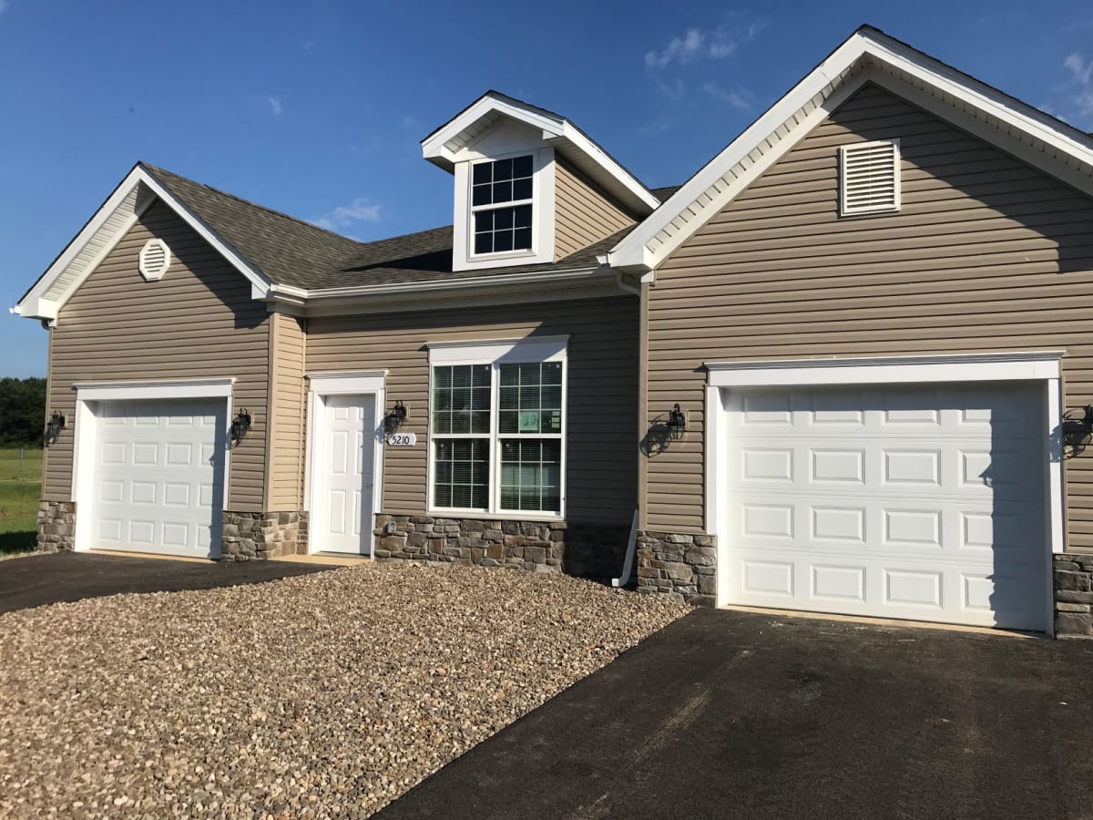 Photos and Video of Highlands of Greenvillage Carriage Homes in