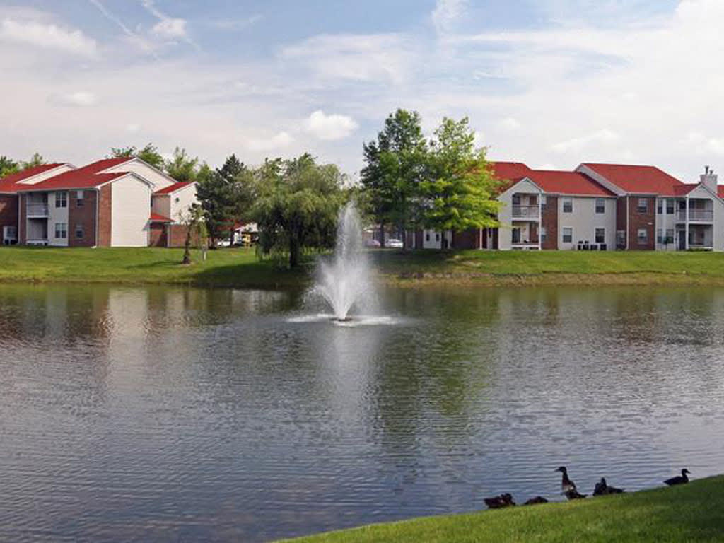 Photos and Video of Sunlake Apartments in Fishers, IN